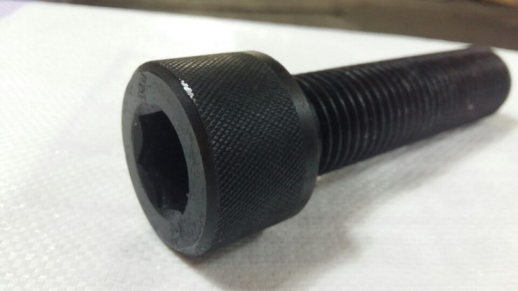 SOCKET HEAD CAP SCREW / STUD BOLT / PLUG 